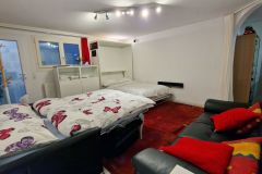 Large and quiet basement room with additional sofabed